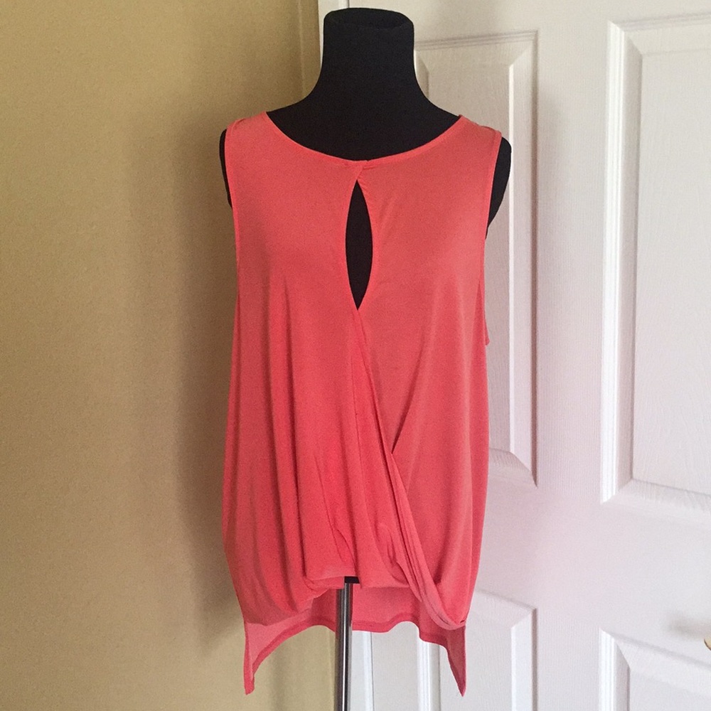 LEITH CORAL PINK KEYHOLE SLEEVELESS TANK TOP